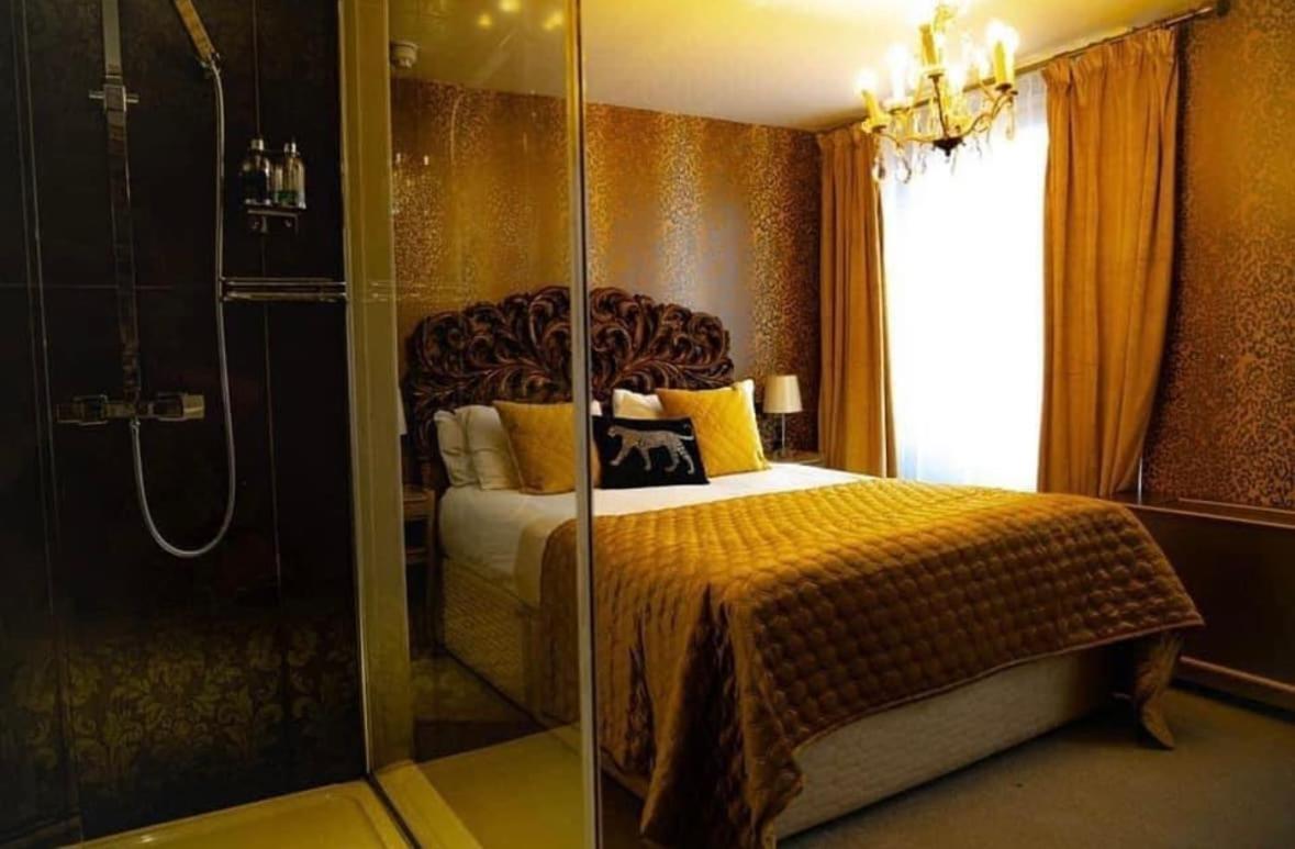 Oyo The Townhouse Hotel Durham Eksteriør billede