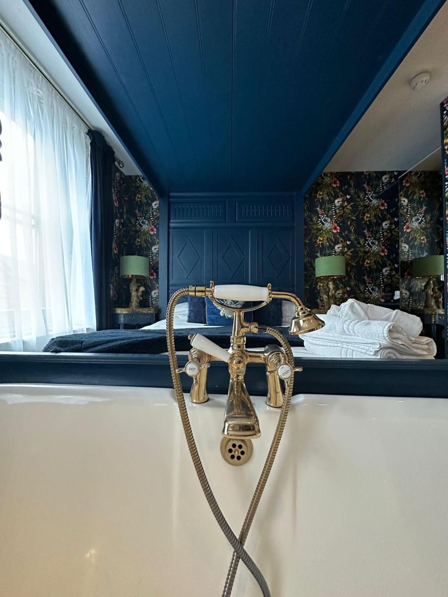 Oyo The Townhouse Hotel Durham Eksteriør billede